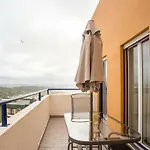 Elegant Sea View Apartmán