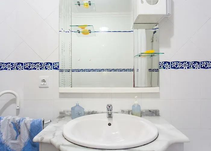 Elegant Sea View דירה נאזרה
